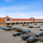 Shoppes of Mason UPS Store, Great Clips, and other storefronts.