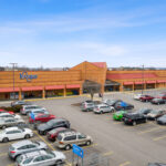 Shoppes of Mason Kroger storefront and parking.